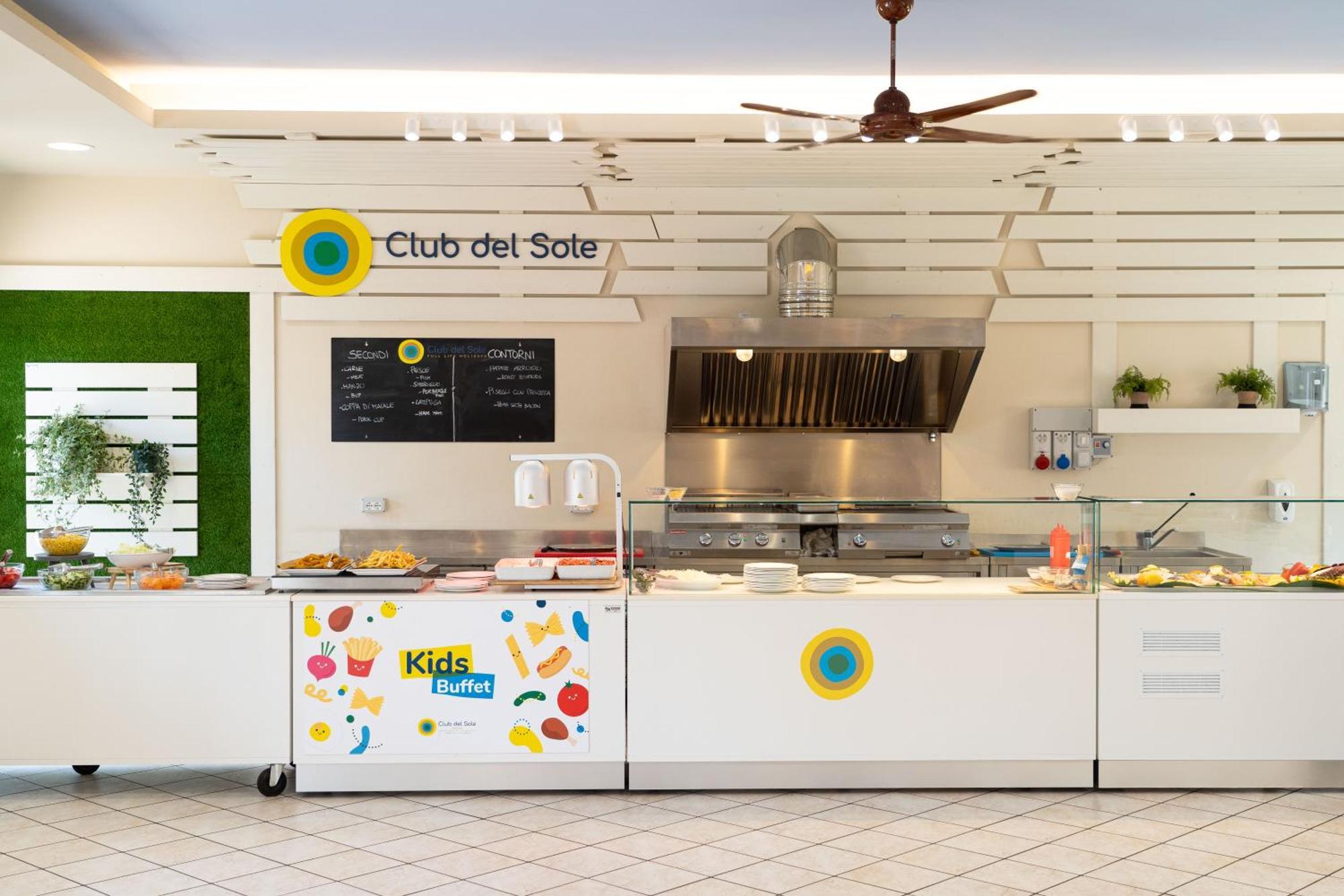 Club Del Sole Marina Family Resort Punta Marina Extérieur photo